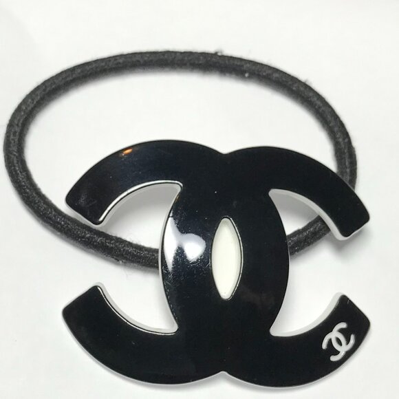 Black & White CC Pony Tail - Picture 10 of 16